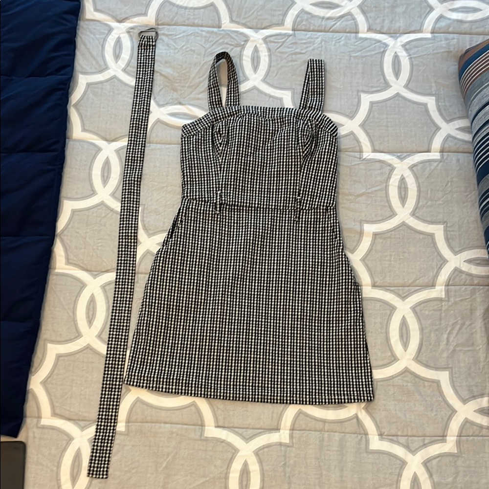 Hollister Black and White Smocked Sheath Dress